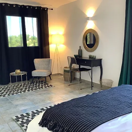 Ferienvilla Azura Mit Eigenem Pool By Interhome Pascialello