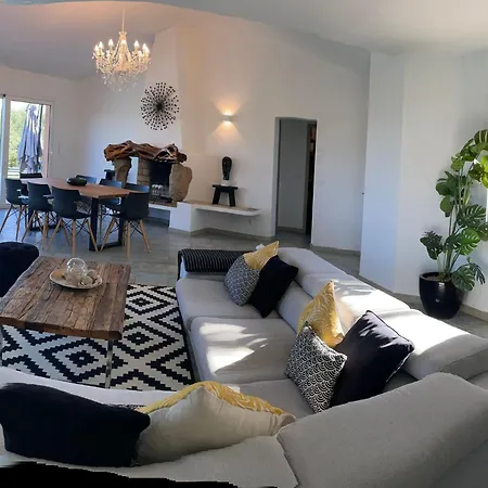 Dom wakacyjny Ferienvilla Azura Mit Eigenem Pool By Interhome