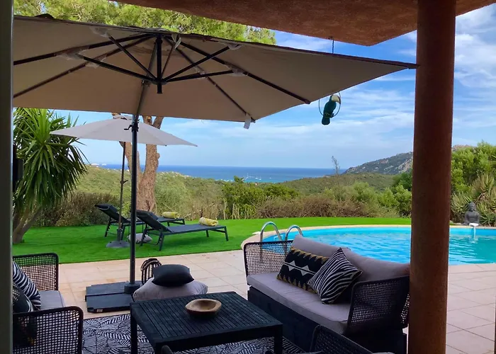 Ferienvilla Azura Mit Eigenem Pool By Interhome Tatil Evi Pascialello