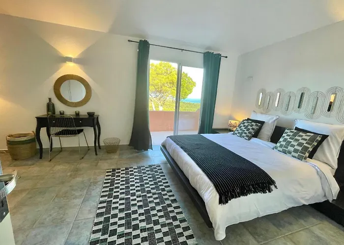 Ferienvilla Azura Mit Eigenem Pool By Interhome Tatil Evi