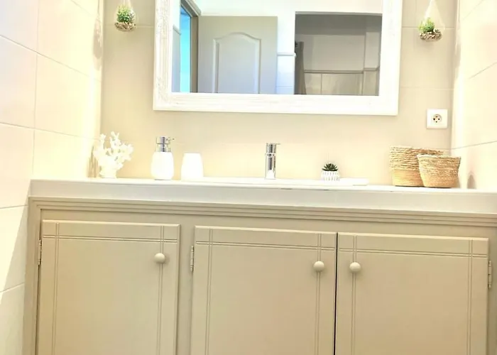 Tatil Evi Ferienvilla Azura Mit Eigenem Pool By Interhome Pascialello