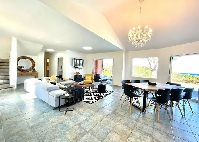 Casa de Férias Ferienvilla Azura Mit Eigenem Pool By Interhome