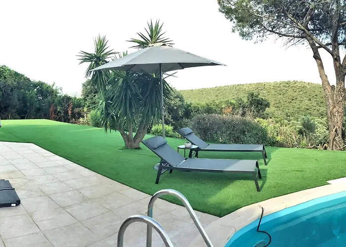 Feriehus Ferienvilla Azura Mit Eigenem Pool By Interhome *
