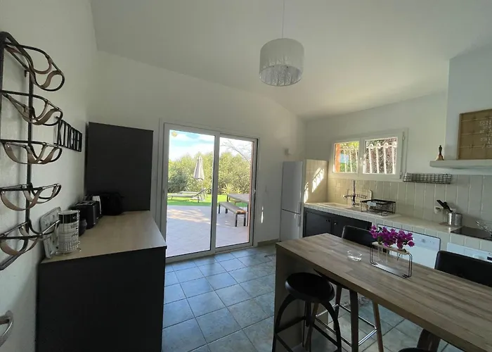 Holiday home Ferienvilla Azura Mit Eigenem Pool By Interhome Pascialello