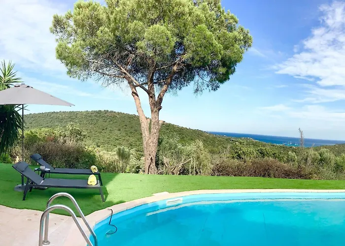 Casa de Férias Ferienvilla Azura Mit Eigenem Pool By Interhome